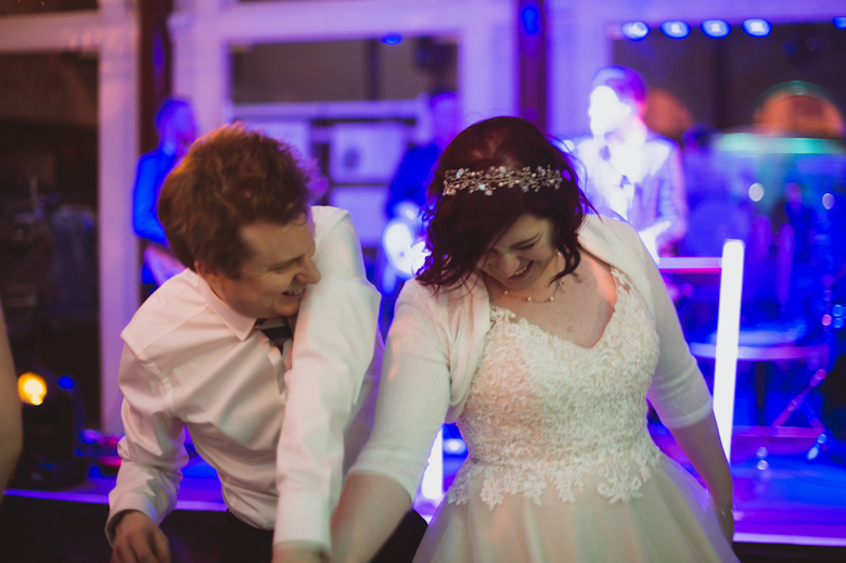 bride and groom - Buckinghamshire Railway venue