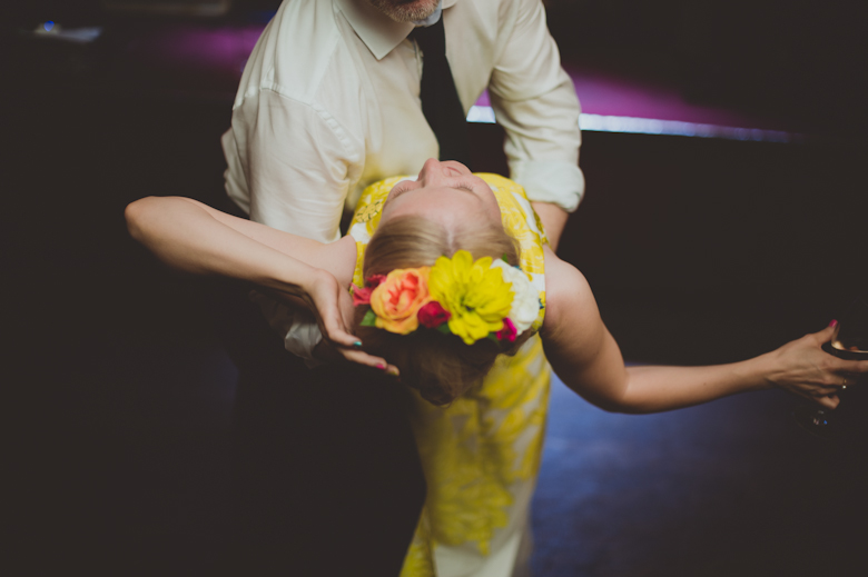 london wedding photographer - first dance