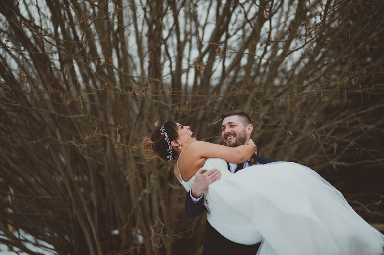 Winter Wedding - Reasons to have a winter wedding - Alternative Wedding Photographer - Sasha Weddings