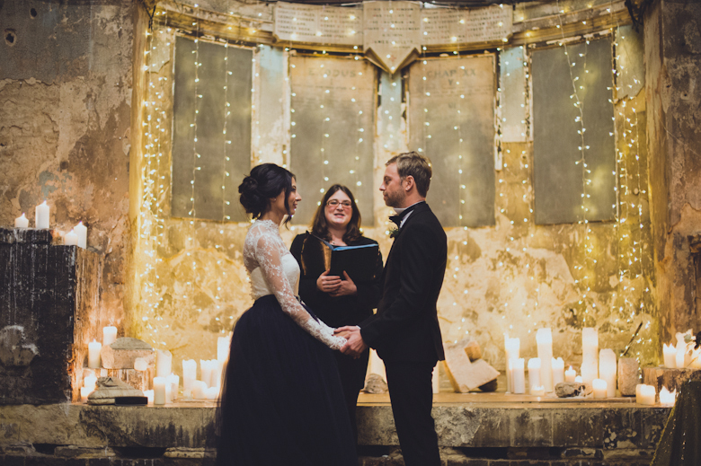 Winter Wedding - Reasons to have a winter wedding - Alternative Wedding Photographer 