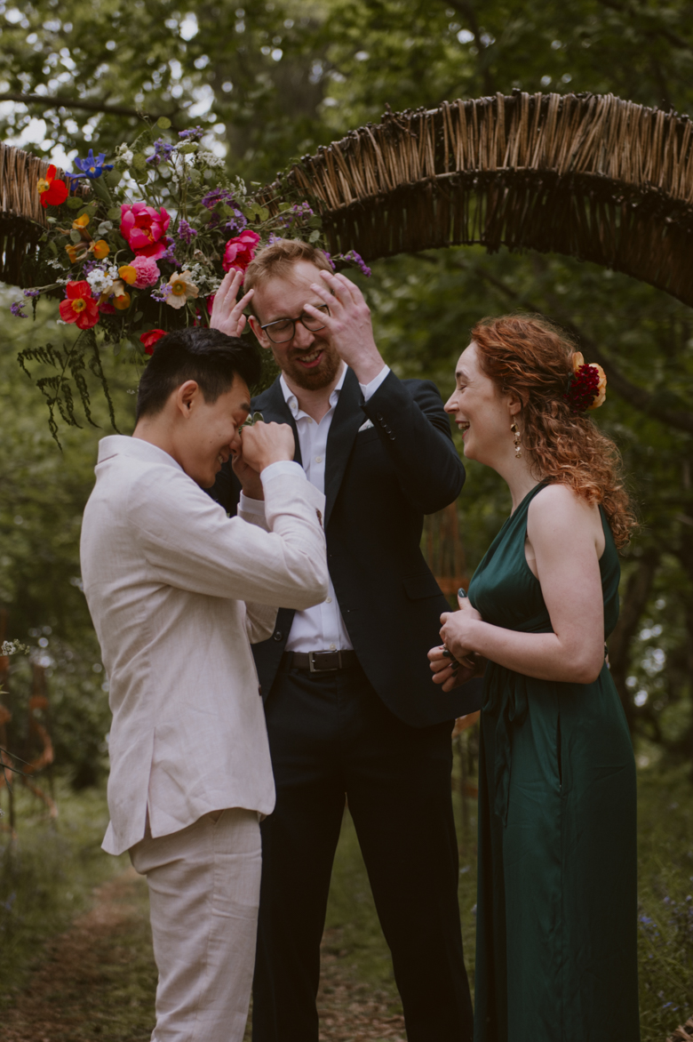 documentary festival style wedding Gloucestershire outdoor ceremony forest - Sasha Weddings Photographer based in London traveling worldwide